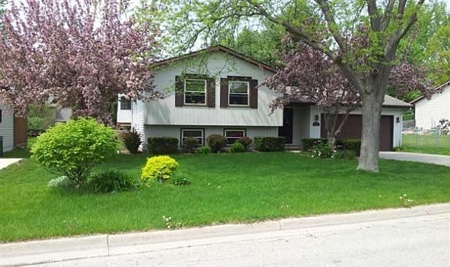 1st image of 5423 Dennis Dr