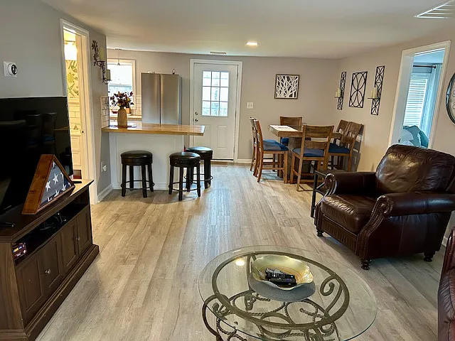 105 Priddle Point Rd — Photo 2