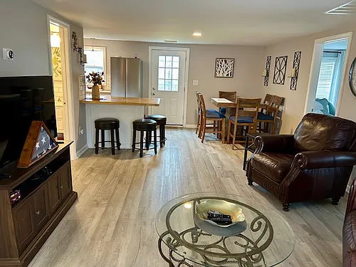 105 Priddle Point Rd #B Photo 1