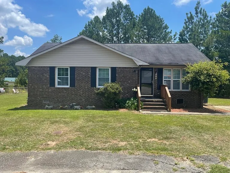 117 Loispaul Cir — Photo 1
