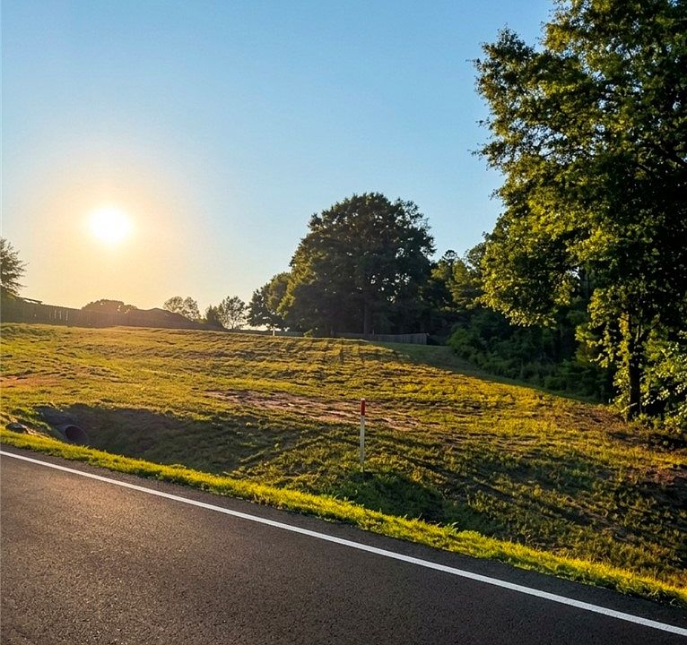 2nd image of LOT 1 Natchez Trace Loop