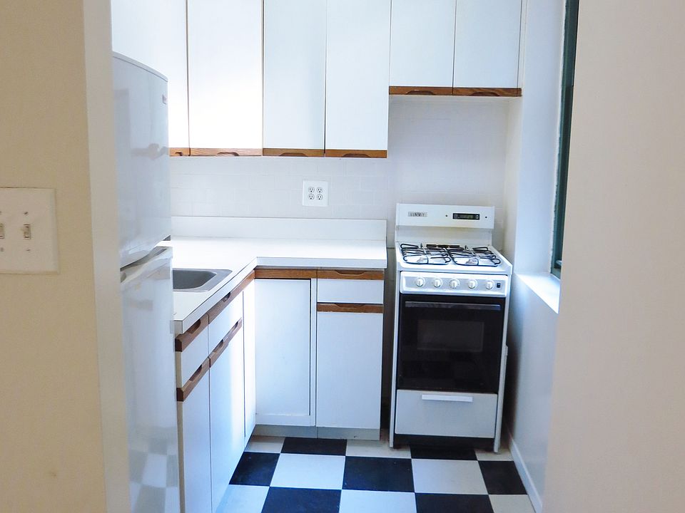1st image of 509 E 78th St APT 2E