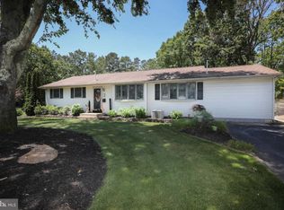 16 Towne Ln, Voorhees, NJ 08043