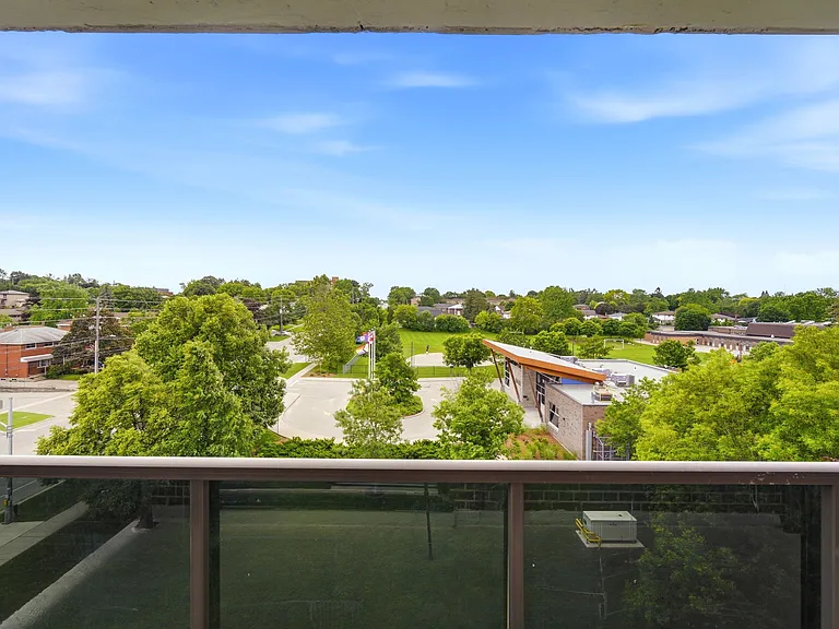 85 Willow Rd — Photo 24