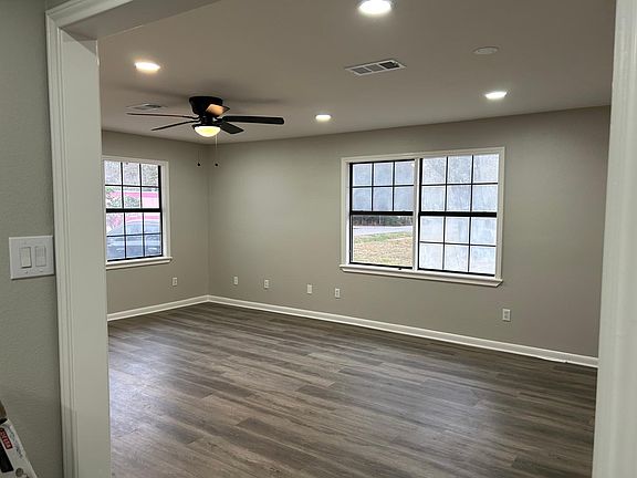 3rd image of 12051 Callahan Rd