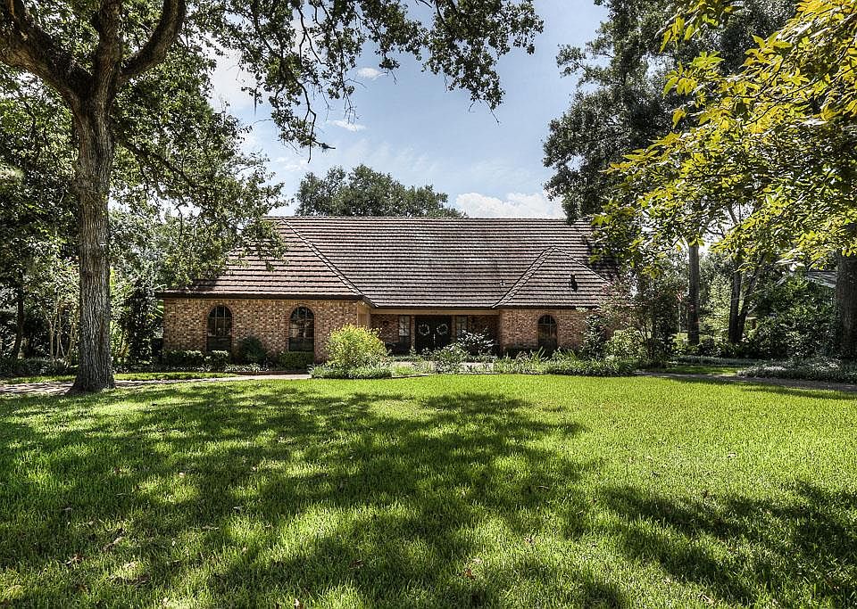 1st image of 6119 Bermuda Dunes Dr