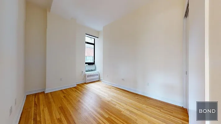 Rented by Bond New York | media 21