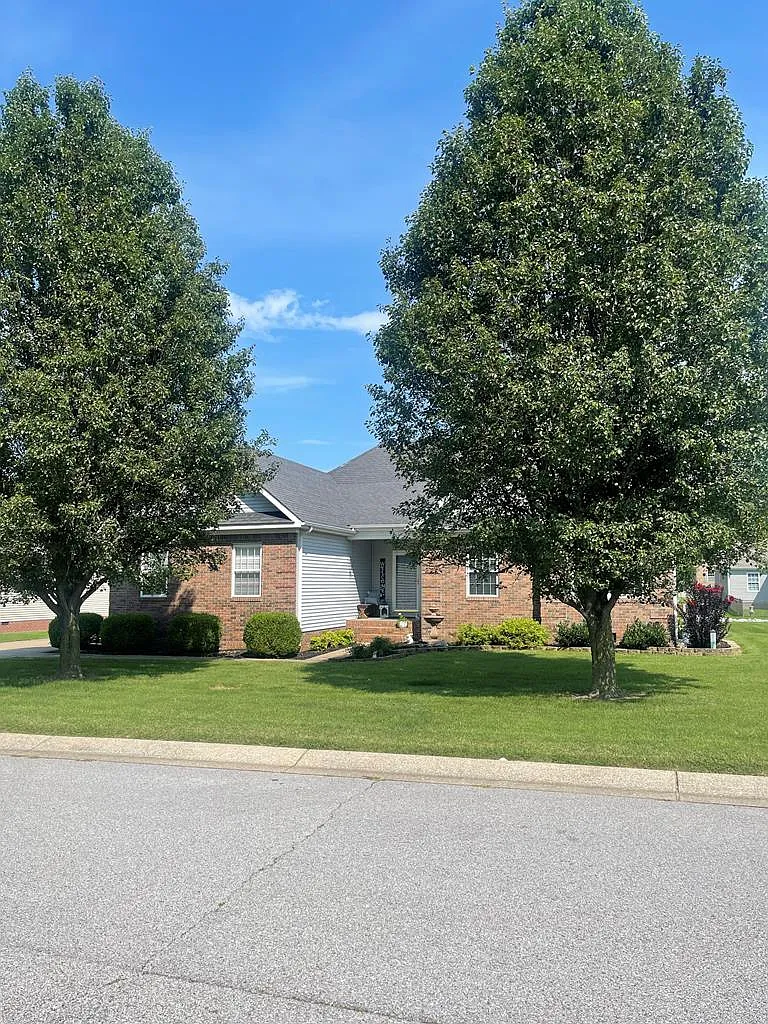 754 Claiborne Dr photo 1