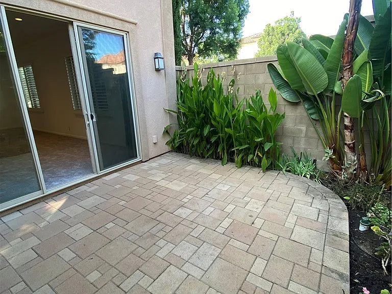 72 Gardenhouse Way — Photo 13
