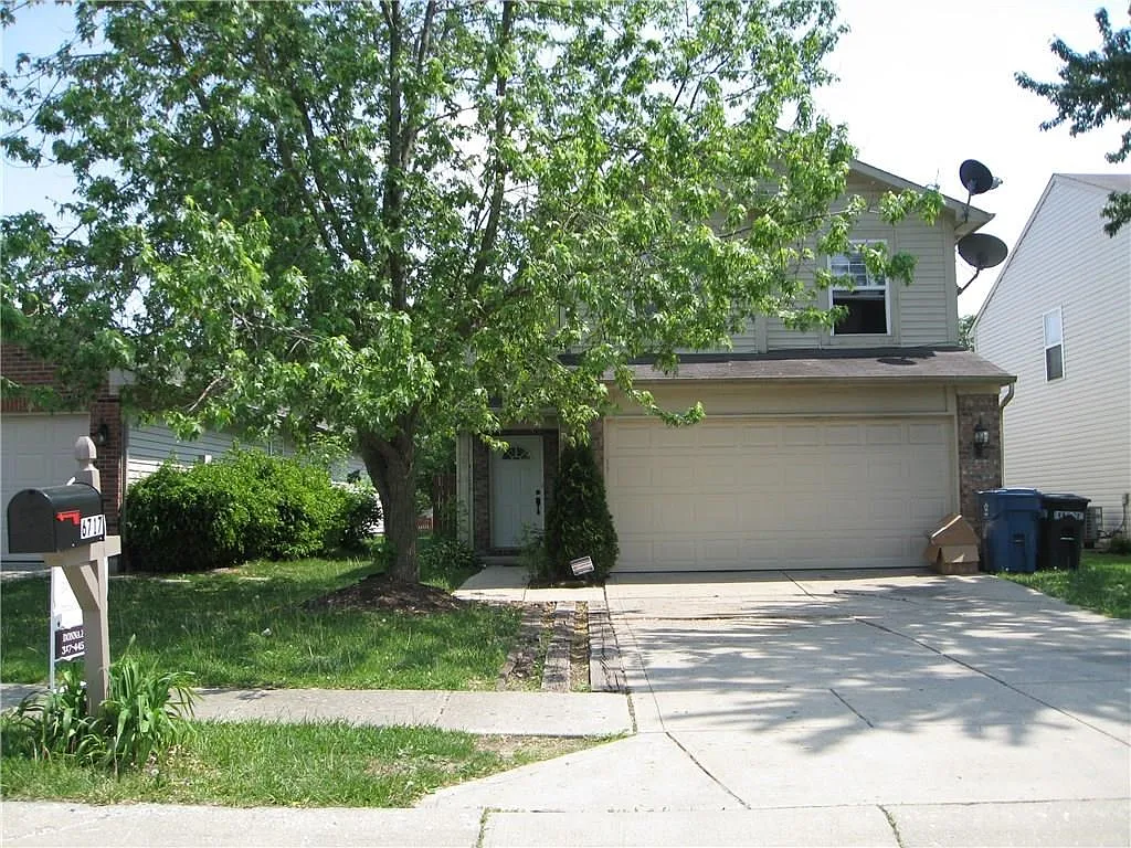 6717 Greendale Ln photo 1