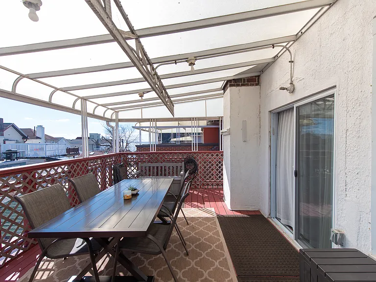 4731 Beach 47 St #2 — Photo 3