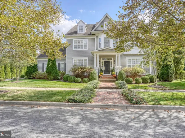 415 Spring Hollow Dr, Middletown, DE 19709