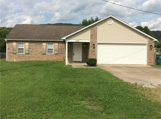 630 McKnight Ave, West Fork, AR 72774