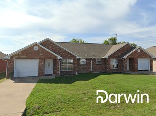 107 Carly Ln, Mabank, TX 75147