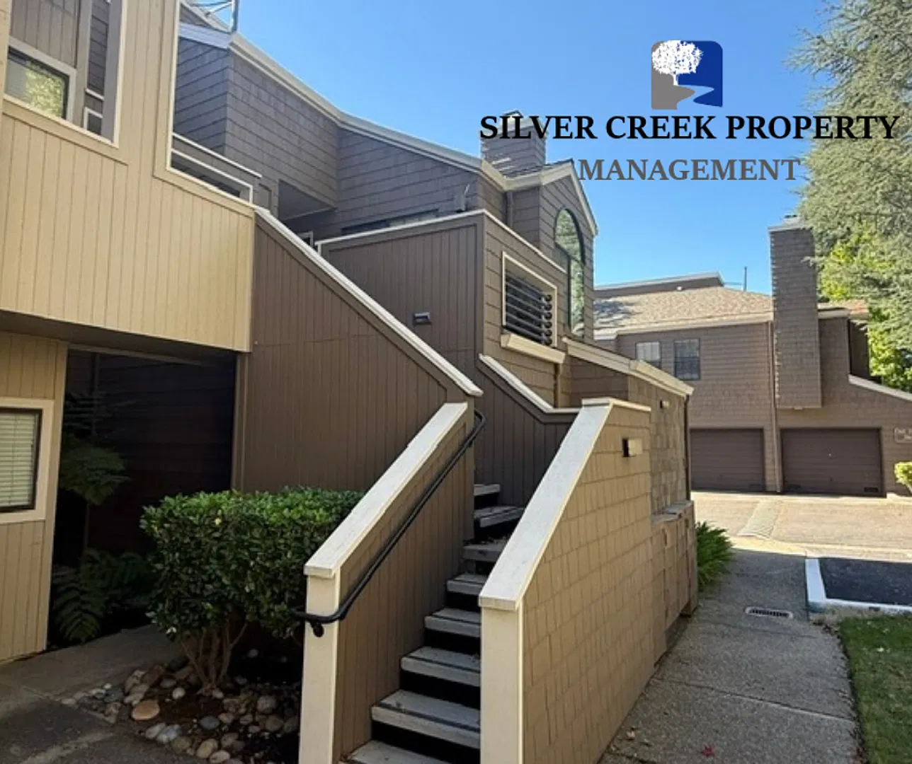 Immaculate 2BR/2BA Top-Floor Condo in Gated Canyon View Community — Photo 2