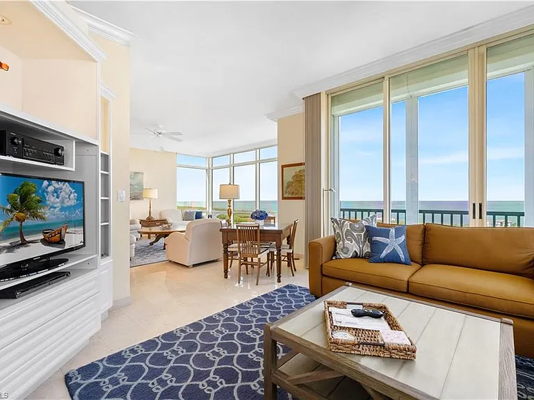 7515 Pelican Bay Blvd #Penthouse D — Photo 20