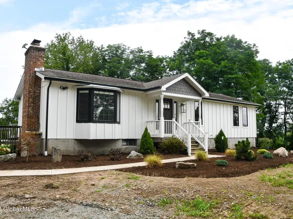 891 Maple Hill Road, Castleton On Hudson, NY 12033