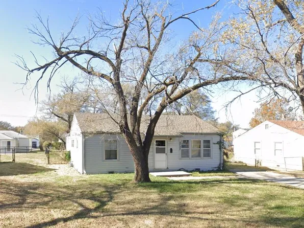 2707 N Volutsia St, Wichita, KS 67219