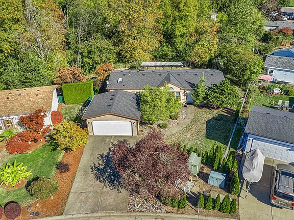 3rd image of 1655 S Elm St