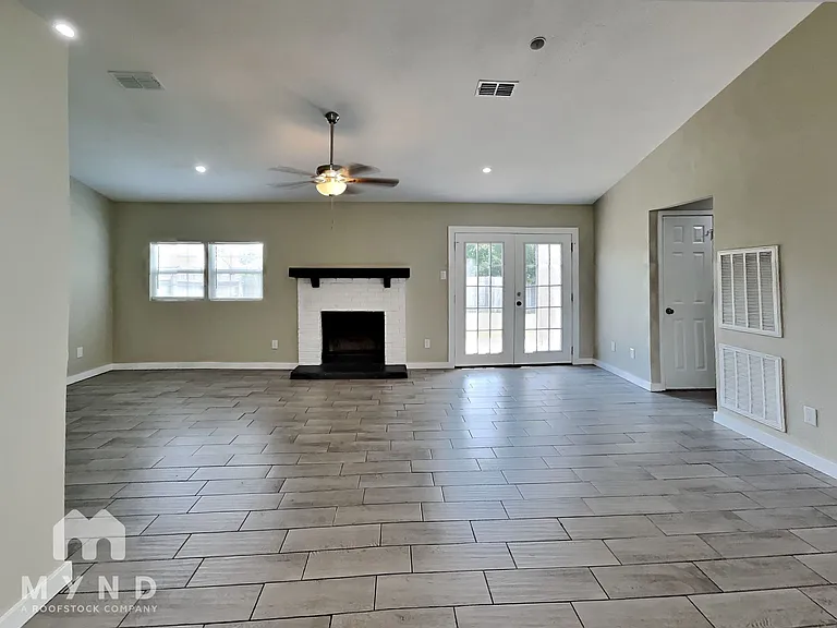 3732 Farm Field Ln — Photo 3