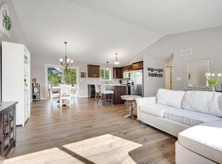 3507 Ridgeline Dr SE, Rochester, MN 55904