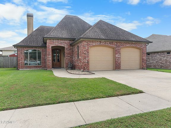 2nd image of 137 Pinnacle Dr
