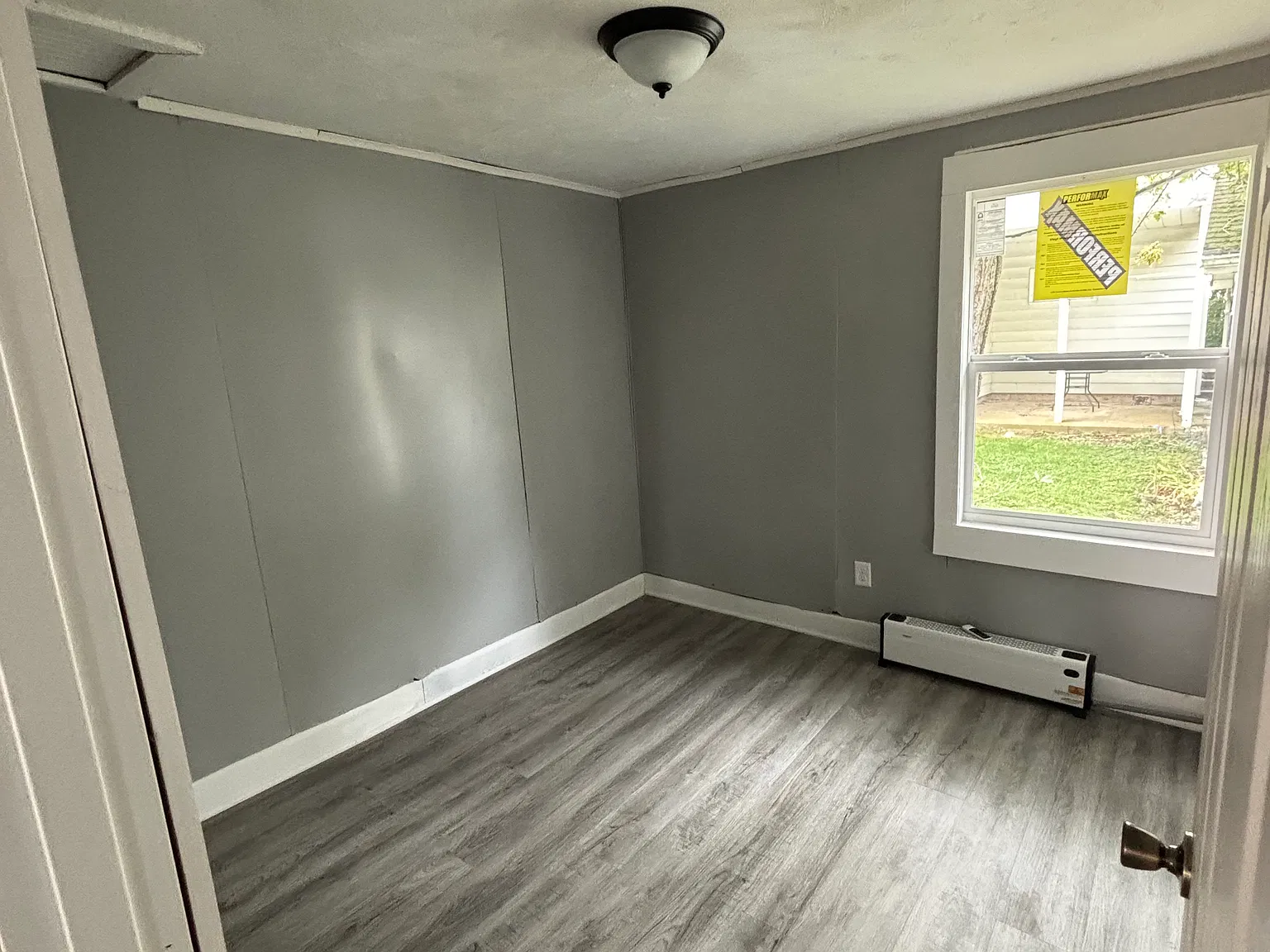 1 bed, 700 sqft, $900 — Photo 4