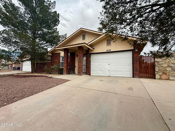 3rd image of 12118 Royal Woods Dr