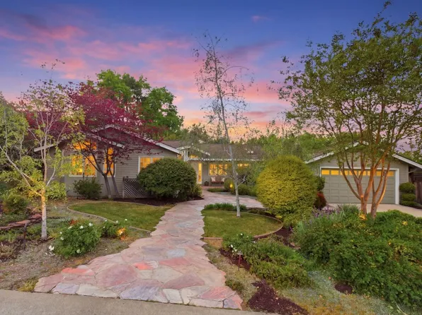 1037 Yorkshire Dr, Los Altos, CA 94024