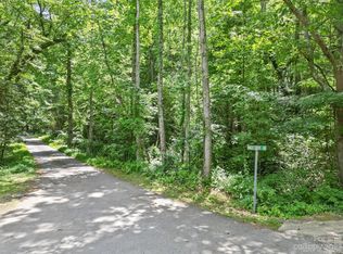 99999 Dingle Creek Ln, Asheville, NC 28803