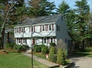 11 Pilgrim Ln, Medfield, MA 02052