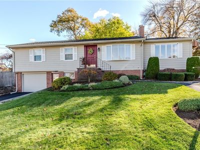 17 Woodview Dr, Cranston, RI, 02920