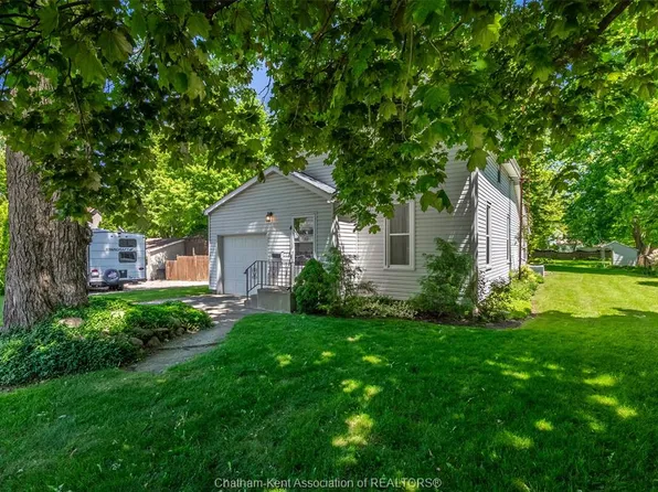 4 Maple St S, Chatham Kent, ON N0P 2C0