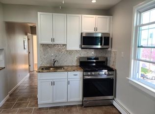 15 James Pl FLOOR 2, Lodi, NJ 07644