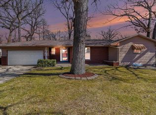 3821 Brentwood Dr, South Bend, IN