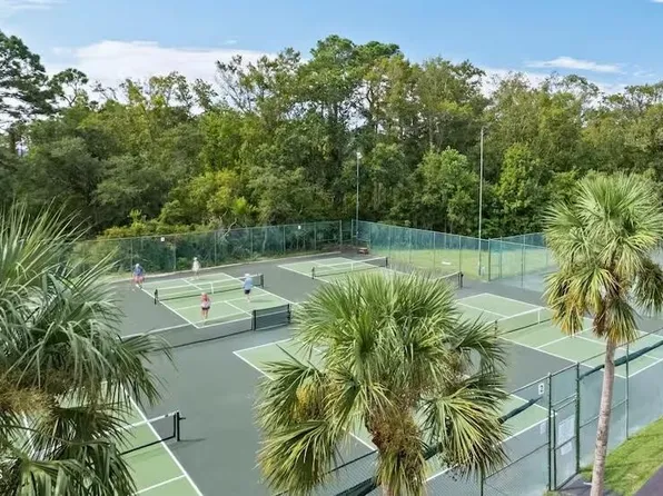 40 Folly Field Road #A17, Hilton Head Island, SC 29928