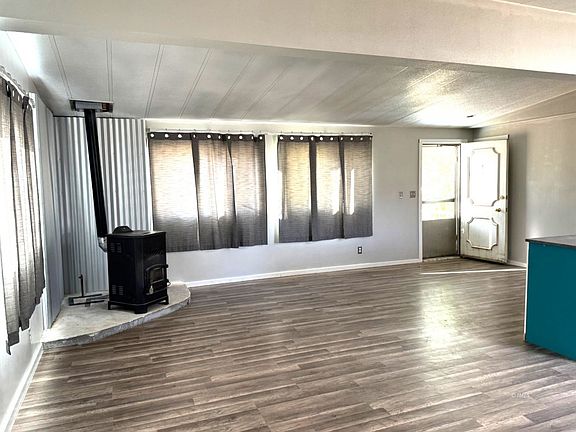 2nd image of 464 Bartell Rd #1
