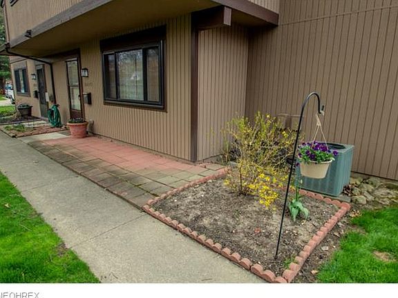 3rd image of 26679 Lake Of The Falls Blvd