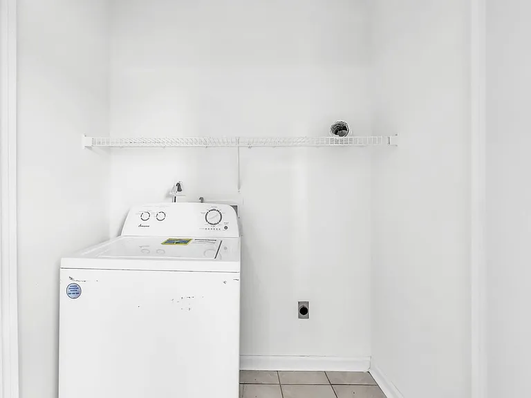2451 W Wilson Rd — Photo 10