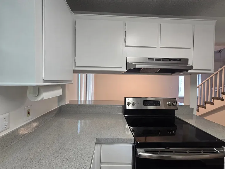 2168 Spoleto Ln E — Photo 4