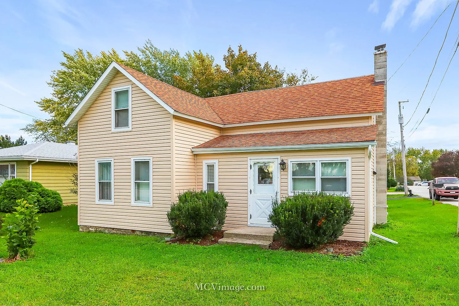 1130 McCarthy Rd photo 1