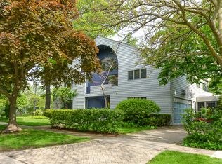 625 Oak St, Winnetka, IL 60093