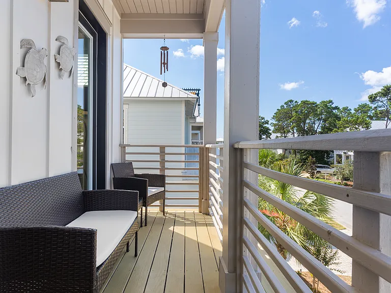 295 Grande Pointe Cir — Photo 37