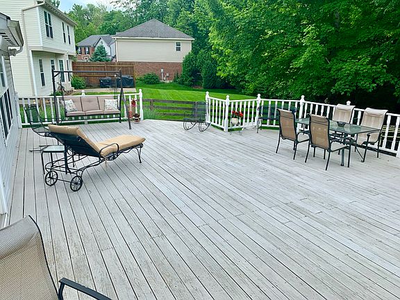 2nd image of 4481 Chestnut Creek Dr