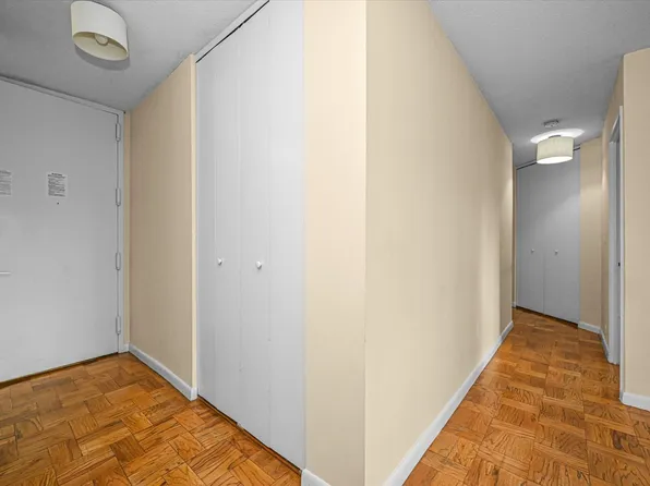 630 First Avenue image 4 of 24