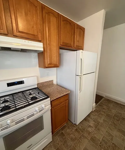 2337 Waverly St — Photo 19