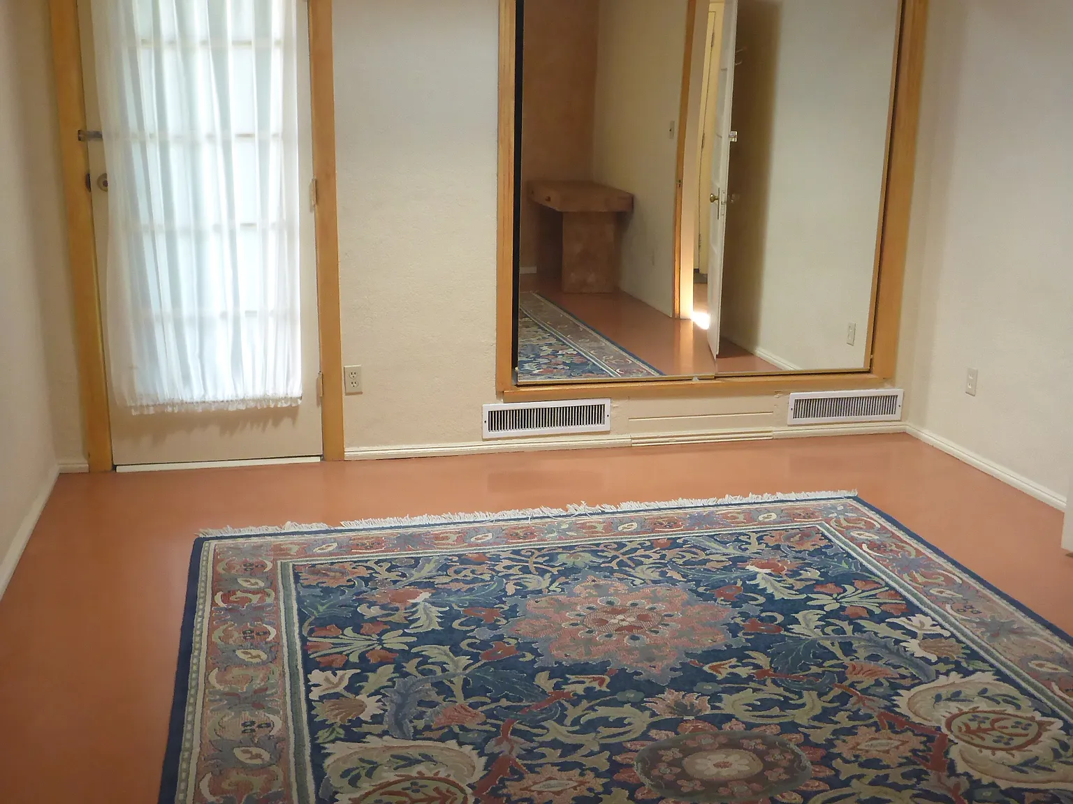 1220 E Smoot Dr — Photo 2