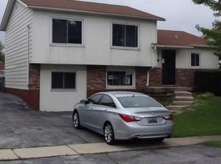 17591 Winston Dr, Country Club Hills, IL