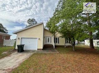 2043 Lakeridge Dr, Fayetteville, NC 28304