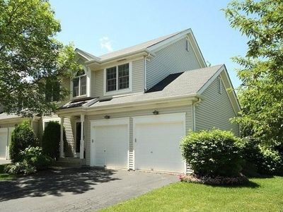 707 Derby Crse, St Charles, IL, 60174